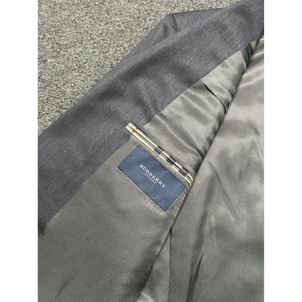 Burberry London Suit Charcoal Gray Mens 46L 40x30 Wool Two Button Pleated‎ Cuff